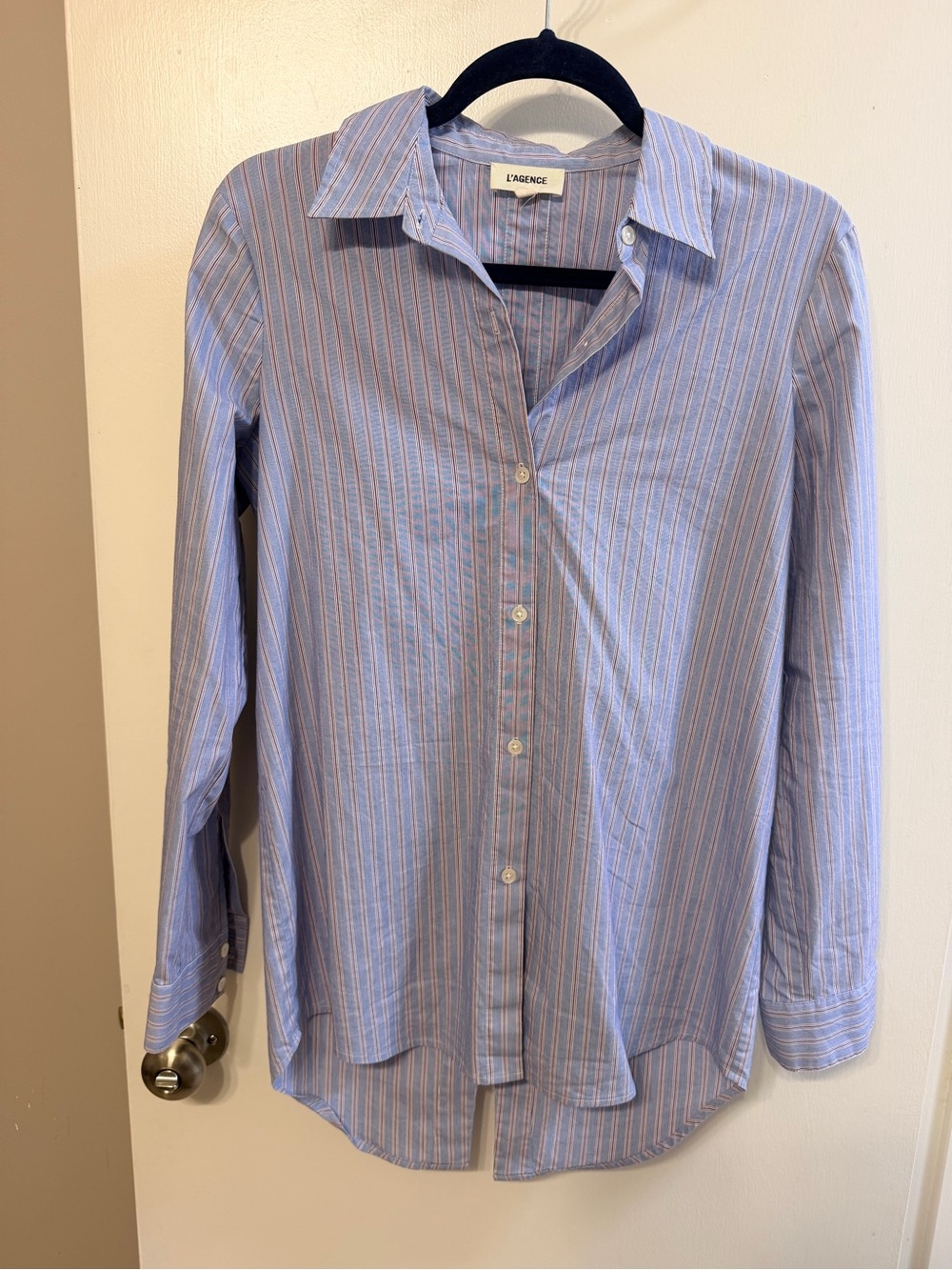 LAGENCE Layla Tunic Blouse w/
Back Vent Womens XS
Oversized Button Front Stipe